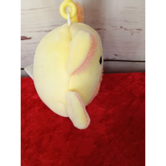 Meghan Squishmallow 3.5" Keychain Clip Yellow Bat - Picture 4 of 6